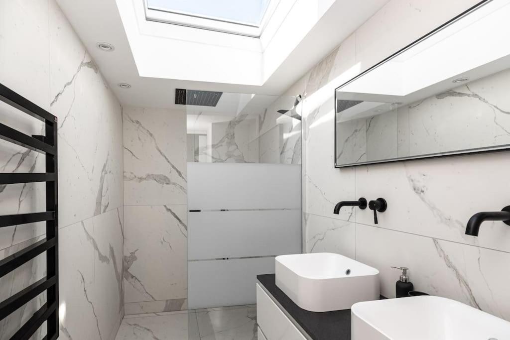 Superbe Appartement Facon Loft A 2 Pas Du Centre ! La Rochelle  Bagian luar foto