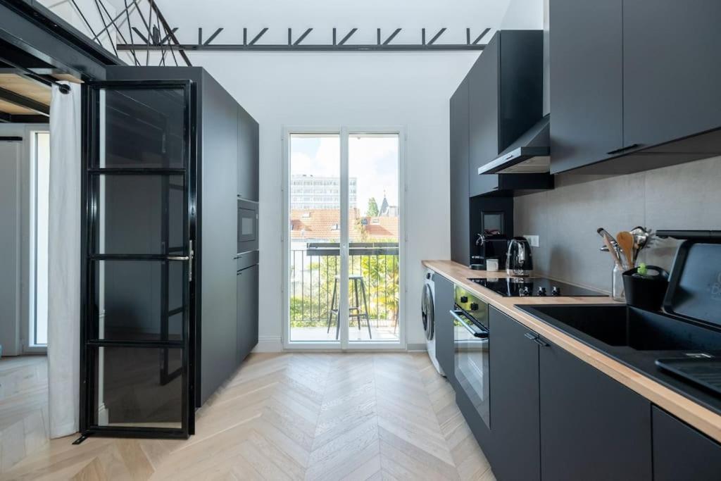 Superbe Appartement Facon Loft A 2 Pas Du Centre ! La Rochelle  Bagian luar foto