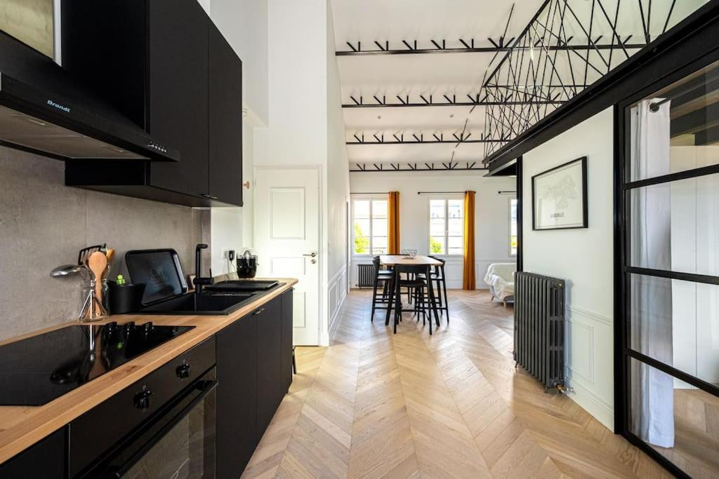 Superbe Appartement Facon Loft A 2 Pas Du Centre ! La Rochelle  Bagian luar foto